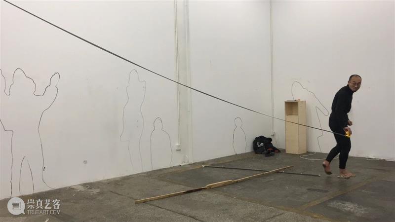 | 我们就是行为 | 1月31日最终现场 行为 现场 水泥 公园 空间 部分 艺术家 吕德生 何悠 河马 崇真艺客