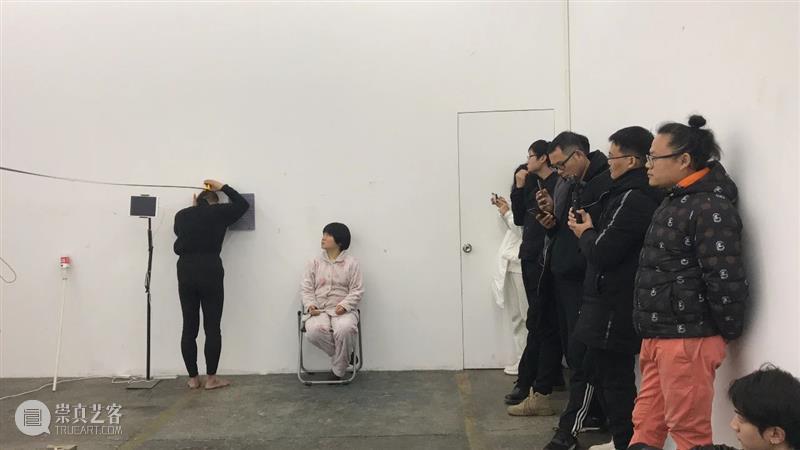 | 我们就是行为 | 1月31日最终现场 行为 现场 水泥 公园 空间 部分 艺术家 吕德生 何悠 河马 崇真艺客