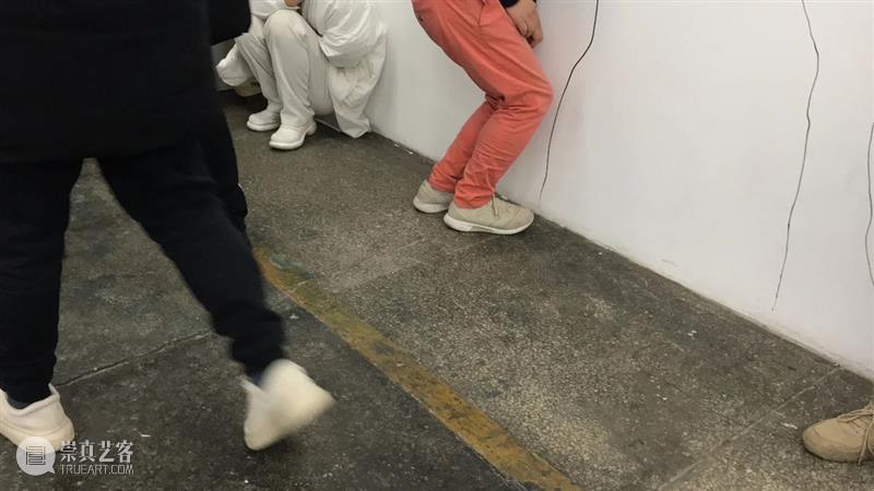 | 我们就是行为 | 1月31日最终现场 行为 现场 水泥 公园 空间 部分 艺术家 吕德生 何悠 河马 崇真艺客