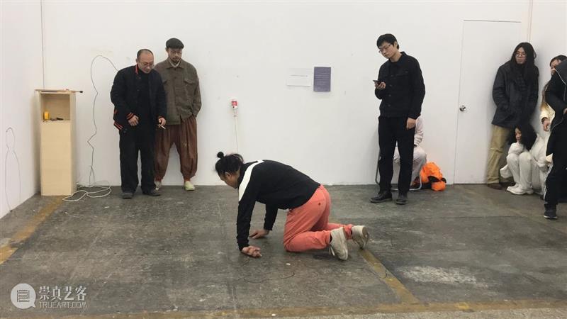 | 我们就是行为 | 1月31日最终现场 行为 现场 水泥 公园 空间 部分 艺术家 吕德生 何悠 河马 崇真艺客