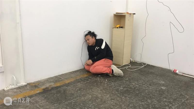 | 我们就是行为 | 1月31日最终现场 行为 现场 水泥 公园 空间 部分 艺术家 吕德生 何悠 河马 崇真艺客