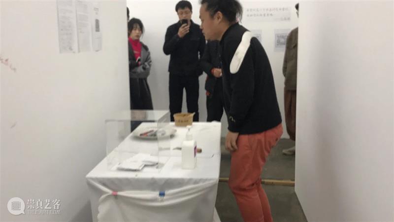 | 我们就是行为 | 1月31日最终现场 行为 现场 水泥 公园 空间 部分 艺术家 吕德生 何悠 河马 崇真艺客