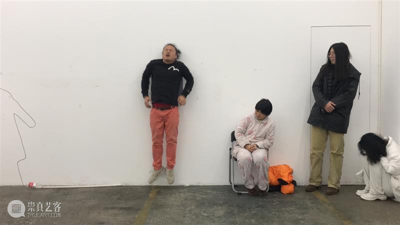 | 我们就是行为 | 1月31日最终现场 行为 现场 水泥 公园 空间 部分 艺术家 吕德生 何悠 河马 崇真艺客