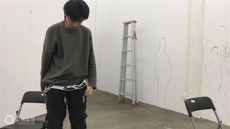 | 我们就是行为 | 1月31日最终现场 行为 现场 水泥 公园 空间 部分 艺术家 吕德生 何悠 河马 崇真艺客