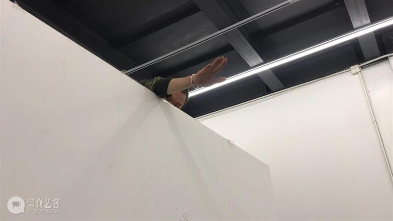 | 我们就是行为 | 1月31日最终现场 行为 现场 水泥 公园 空间 部分 艺术家 吕德生 何悠 河马 崇真艺客