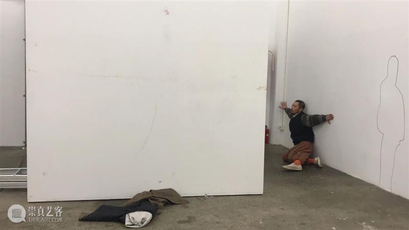 | 我们就是行为 | 1月31日最终现场 行为 现场 水泥 公园 空间 部分 艺术家 吕德生 何悠 河马 崇真艺客