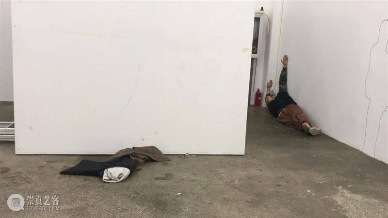| 我们就是行为 | 1月31日最终现场 行为 现场 水泥 公园 空间 部分 艺术家 吕德生 何悠 河马 崇真艺客