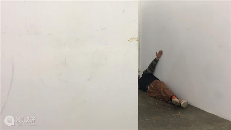| 我们就是行为 | 1月31日最终现场 行为 现场 水泥 公园 空间 部分 艺术家 吕德生 何悠 河马 崇真艺客