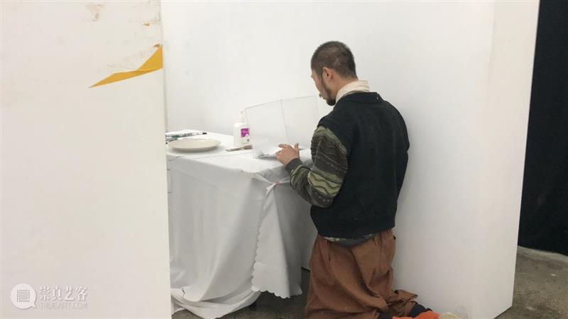 | 我们就是行为 | 1月31日最终现场 行为 现场 水泥 公园 空间 部分 艺术家 吕德生 何悠 河马 崇真艺客