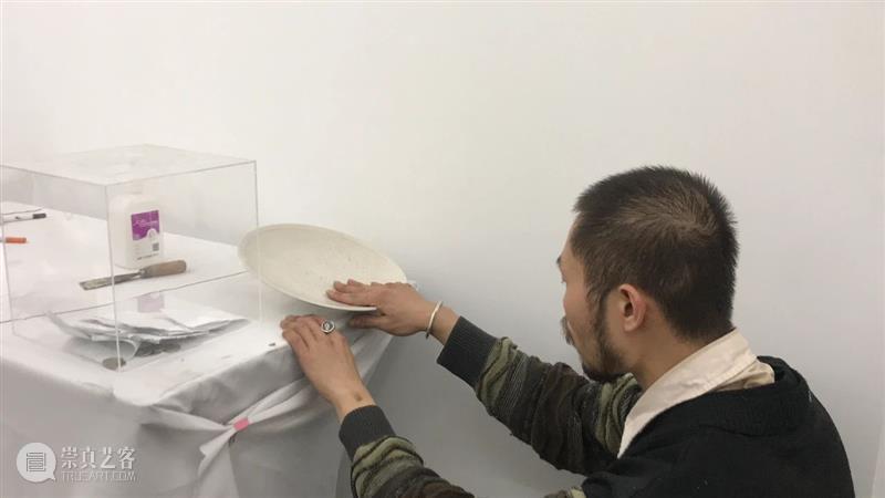 | 我们就是行为 | 1月31日最终现场 行为 现场 水泥 公园 空间 部分 艺术家 吕德生 何悠 河马 崇真艺客