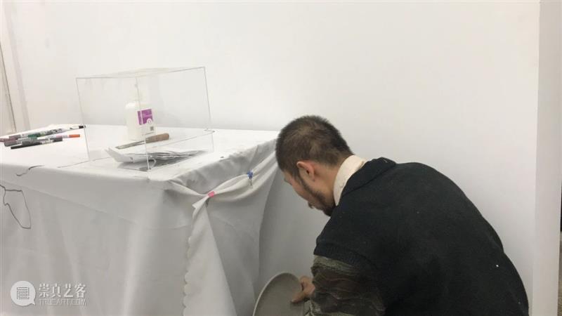 | 我们就是行为 | 1月31日最终现场 行为 现场 水泥 公园 空间 部分 艺术家 吕德生 何悠 河马 崇真艺客