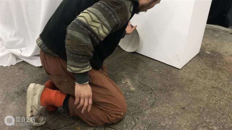 | 我们就是行为 | 1月31日最终现场 行为 现场 水泥 公园 空间 部分 艺术家 吕德生 何悠 河马 崇真艺客