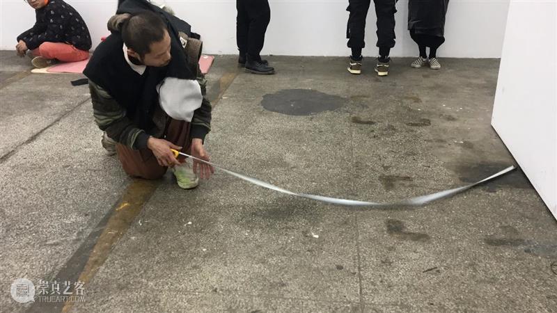 | 我们就是行为 | 1月31日最终现场 行为 现场 水泥 公园 空间 部分 艺术家 吕德生 何悠 河马 崇真艺客