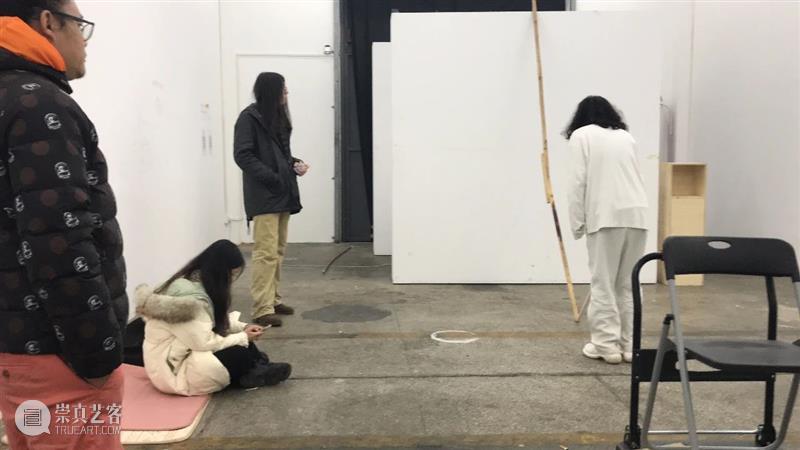 | 我们就是行为 | 1月31日最终现场 行为 现场 水泥 公园 空间 部分 艺术家 吕德生 何悠 河马 崇真艺客