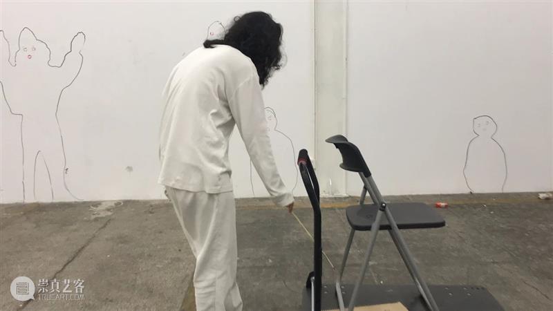 | 我们就是行为 | 1月31日最终现场 行为 现场 水泥 公园 空间 部分 艺术家 吕德生 何悠 河马 崇真艺客