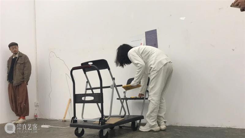 | 我们就是行为 | 1月31日最终现场 行为 现场 水泥 公园 空间 部分 艺术家 吕德生 何悠 河马 崇真艺客