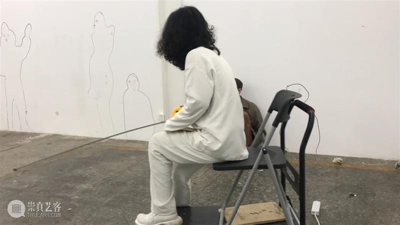 | 我们就是行为 | 1月31日最终现场 行为 现场 水泥 公园 空间 部分 艺术家 吕德生 何悠 河马 崇真艺客