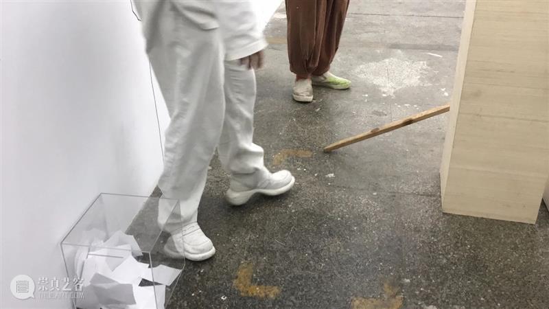 | 我们就是行为 | 1月31日最终现场 行为 现场 水泥 公园 空间 部分 艺术家 吕德生 何悠 河马 崇真艺客