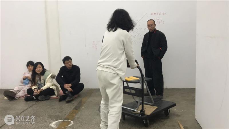 | 我们就是行为 | 1月31日最终现场 行为 现场 水泥 公园 空间 部分 艺术家 吕德生 何悠 河马 崇真艺客