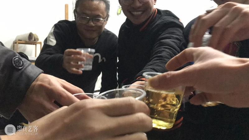 | 我们就是行为 | 1月31日最终现场 行为 现场 水泥 公园 空间 部分 艺术家 吕德生 何悠 河马 崇真艺客