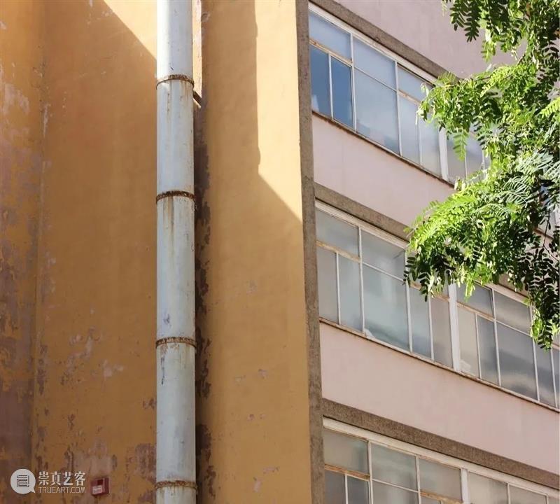摄影丨纯粹而震撼的极简建筑摄影 极简 建筑 上方 中国舞台美术学会 右上 星标 本文 琅沐 创意 年代 崇真艺客