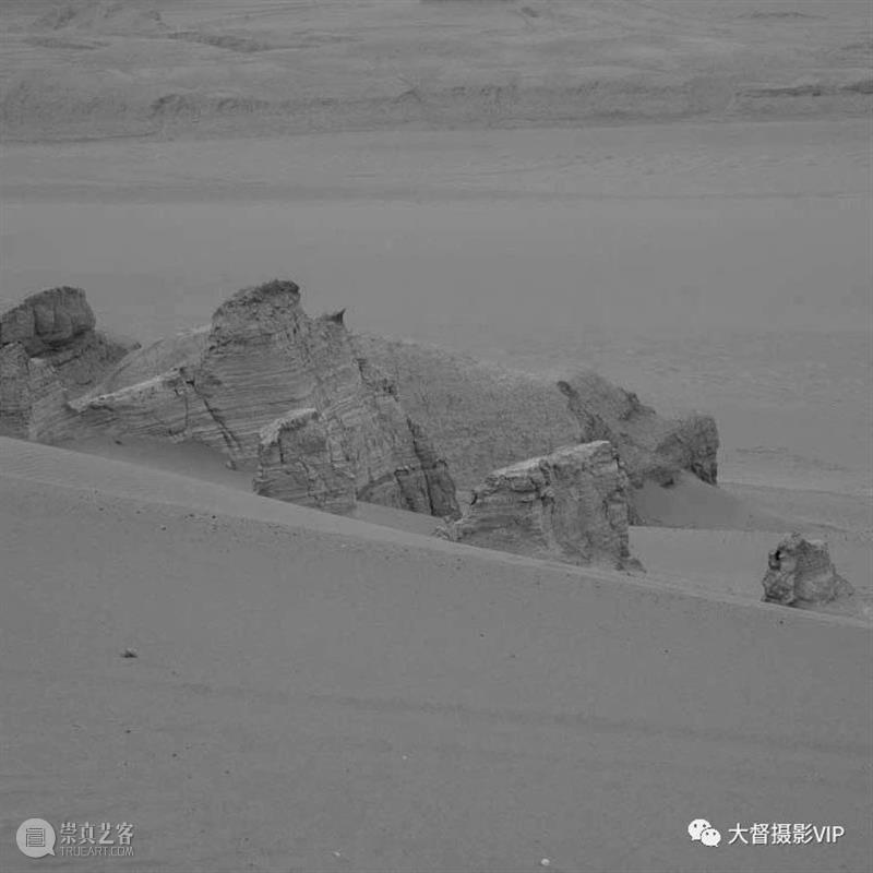 《记录》最壮丽的雅丹地貌……赵大督  大督摄影VIP 雅丹 地貌 记录 赵大督 柴达木 远处 盐碱 矿区 近距离 形式 崇真艺客