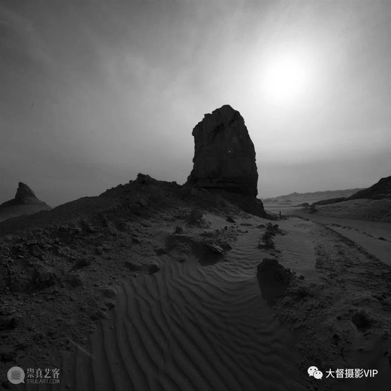 《记录》最壮丽的雅丹地貌……赵大督  大督摄影VIP 雅丹 地貌 记录 赵大督 柴达木 远处 盐碱 矿区 近距离 形式 崇真艺客