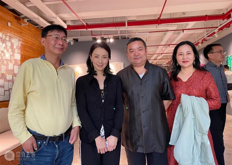 海南钻石海岸蓝色艺术节之《蔚蓝空海》当代艺术展隆重开幕  桥舍画廊BridgeGallery 海南 钻石海岸 蓝色 艺术节 蔚蓝空海 艺术展 三亚 阳光 朋友 观展 崇真艺客