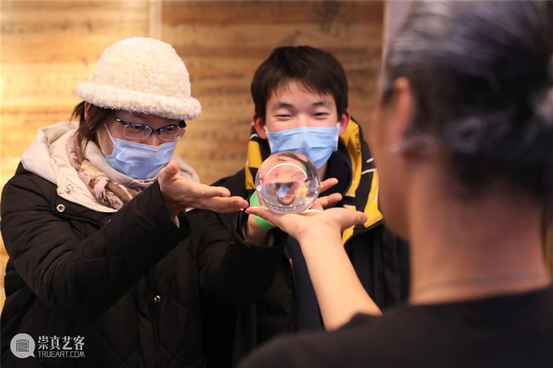 来,锁定你们的每一张笑脸 笑脸 新年 农历 庚子年 尾声 剧场 周边 会员卡 积分 攻略 崇真艺客