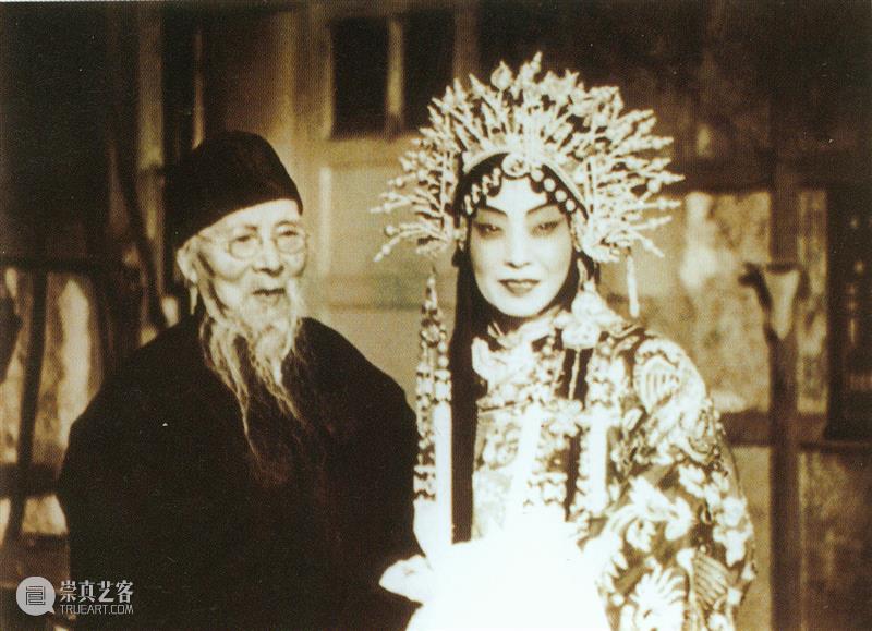 北京画院美术馆春节正常开馆，两个展览这么看  北京画院 北京画院美术馆春节正常开馆 期间 北京画院美术馆 问题 假期 时间 北京画院 微信公众号 下方 菜单 崇真艺客
