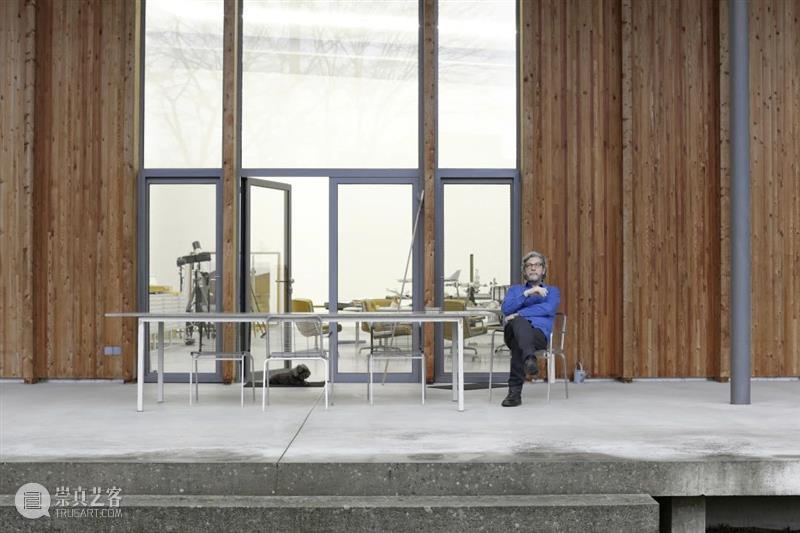 今日生日｜托马斯·鲁夫（Thomas Ruff） 鲁夫 托马斯 Ruff 生日 卓纳 画廊 图片 历史 建筑 赫尔佐格 崇真艺客