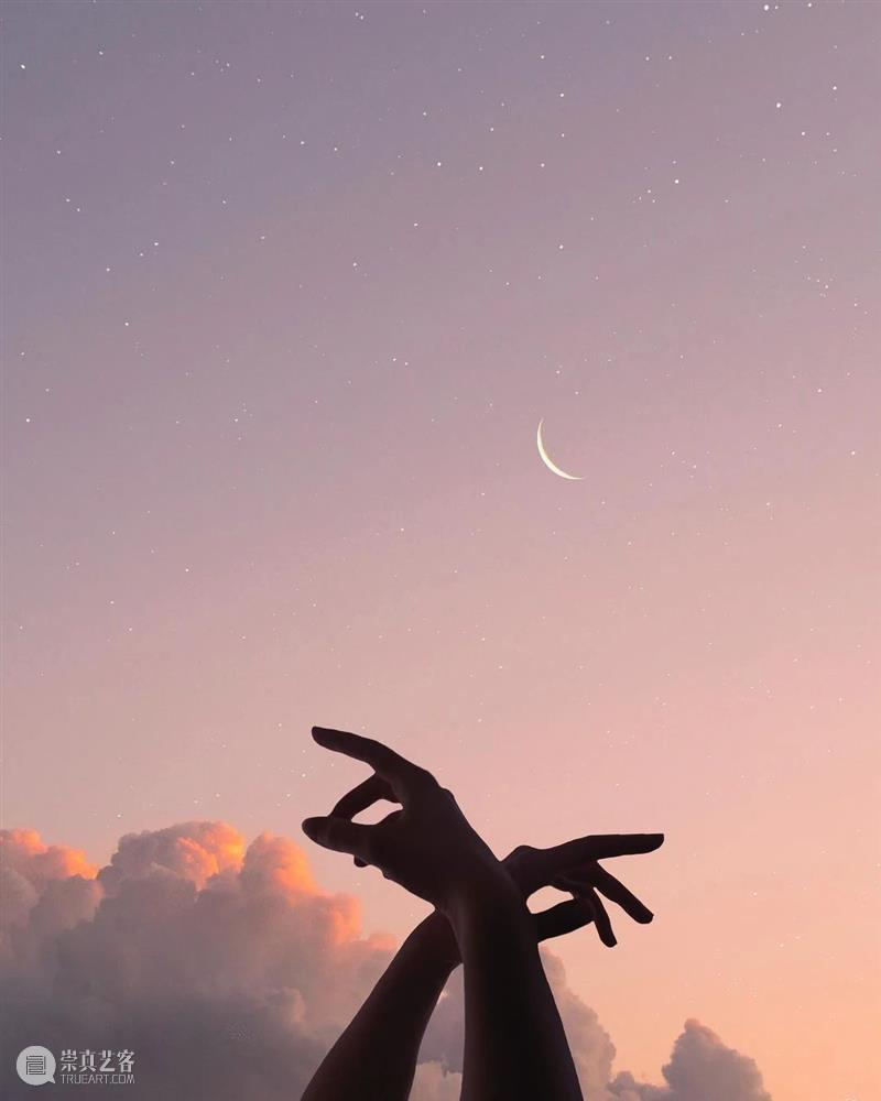 手可摘星辰 星辰 天空 云层 形状 荷兰 艺术家 摄影师 Nguyen 想象力 作品 崇真艺客