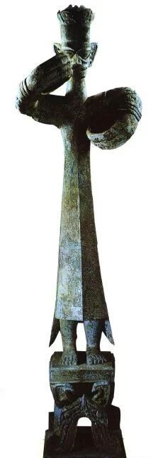 第三批禁止出国（境内）展览的青铜重器 境内 青铜 重器 国家博物馆 商代 四羊青铜方尊 青铜方尊 体型 造型 肩部 崇真艺客