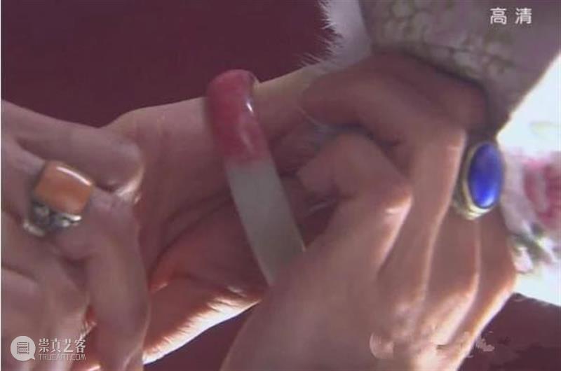 影视剧里送的那些定情信物有据可考吗？ 定情信物 影视 此时此刻 文章 主角 意蕴 青年 男女 过程 感情 崇真艺客