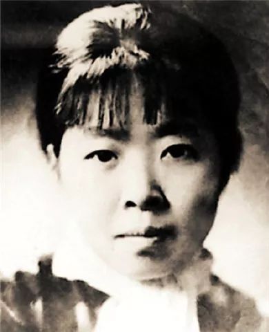 萧红：说不出的痛苦最痛苦，但我也学不来妥协 萧红 剧照 张爱玲 才女 本能 人生 作品 爱情 亲情 原生态 崇真艺客