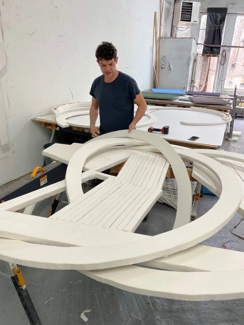 artnet报道 | 怀亚特·卡恩：是画还是雕塑？是纯白还是裸露？ 博文精选 伊娃培森胡柏画廊 怀亚特 卡恩 纯白 雕塑 art net 本文 artnet新闻授权转载文｜ Zhao怀亚特 Kahn 崇真艺客