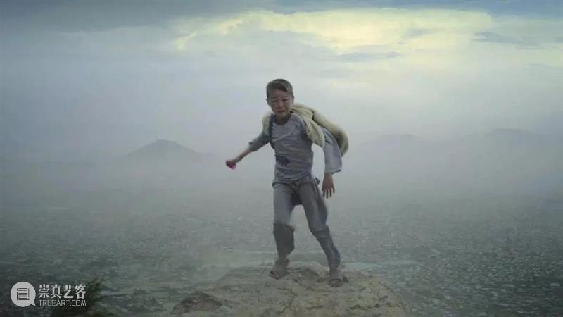 同行/杀伤力 | 2020“未来世代奖”入围Aziz Hazara Hazara 同行 杀伤力 未来 世代 阿富汗 喀布尔 艺术家 生活 工作 崇真艺客