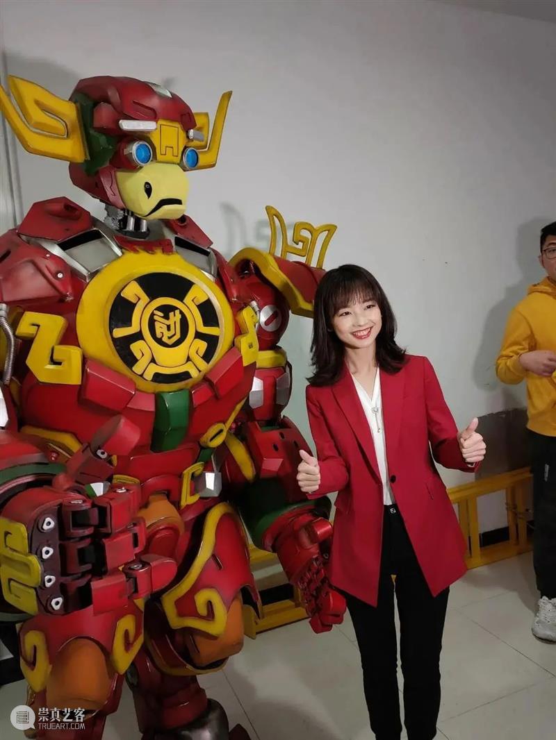 “机甲生肖牛”首登春晚，2021年牛起来！ 机甲 生肖 春晚 本文 微信公众号 中央美术学院 学生 工作 央视春晚 歌舞 崇真艺客