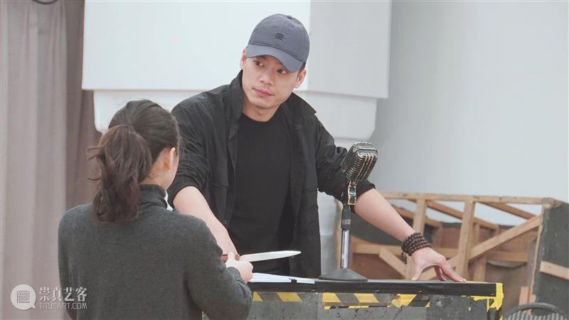 《原告证人》| 红红火火开工！距离首演倒计时6天！ 原告证人 倒计时 原告 证人 辛丑牛年 上海话剧艺术中心 艺术 剧院 剧组 进行时 崇真艺客