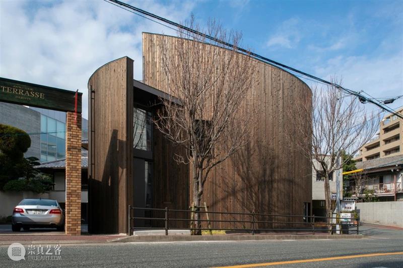 Maruhon 木制造商办公室及展厅 / KATORI archi+design associates 办公室 展厅 制造商 Maruho Mizusaki 福冈市 住宅区 Maruhon 日本 西部 崇真艺客