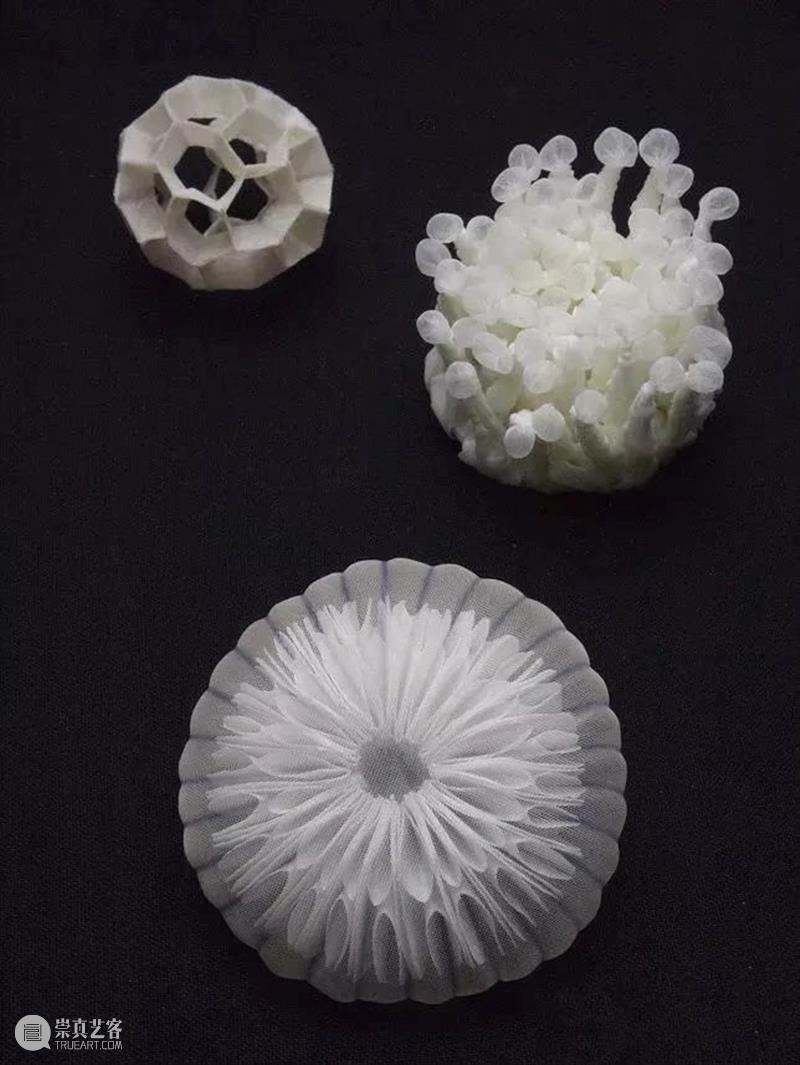 【IFA-艺术赏析】Mariko Kusumoto | 一起走进空灵薄纱的海洋世界 Mariko 艺术 IFA 薄纱 海洋世界 面料 透明感 层次 部件 趣味 崇真艺客