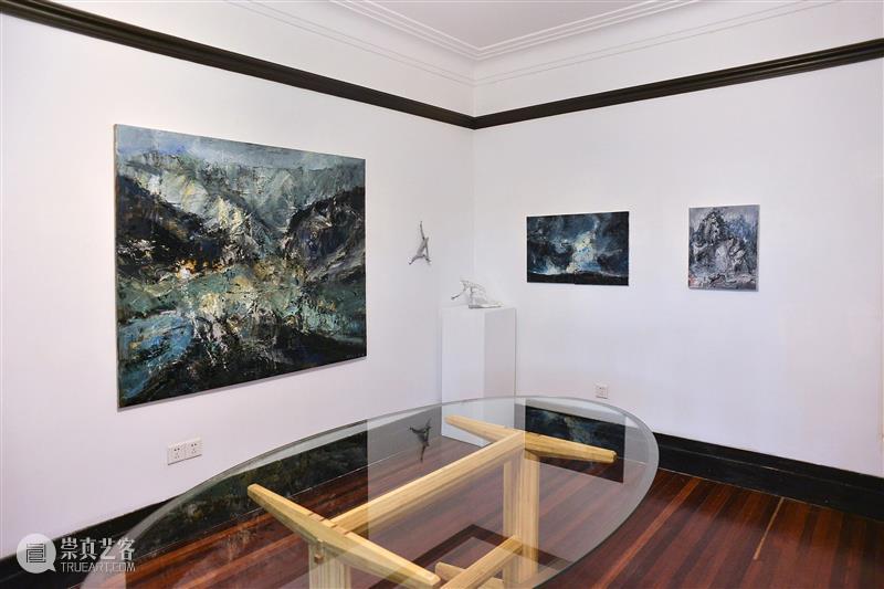 展览现场 | 「废墟的雨」Rainy Ruins ——曲岩个展 废墟 现场 曲岩 个展 Ruins Ruins曲 岩QU Yan 时间 熏依社画廊 崇真艺客