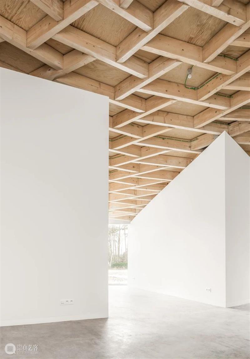 互承框架古老结构，比利时文化展厅 / LIST + Hideyuki Nakayama 展厅 框架 结构 比利时 文化 Jeroen 模型 几何 布局 新馆 崇真艺客