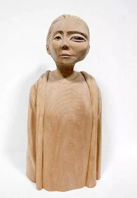 雕塑丨瓷器面孔与“开放的心”将激励观者“打开你的心”  中国舞台美术学会 雕塑 瓷器 面孔 打开你的心 观者 上方 中国舞台美术学会 右上 星标 本文 崇真艺客