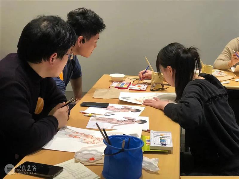 震旦博物馆【民•潮】特展活动报名 | 【绘画课】月份牌擦笔水彩画法课程  浦江畔文化宝盒 课程 水彩 画法 月份 活动 震旦博物馆 杭穉英 原作 月份牌分解图 孙尧 崇真艺客