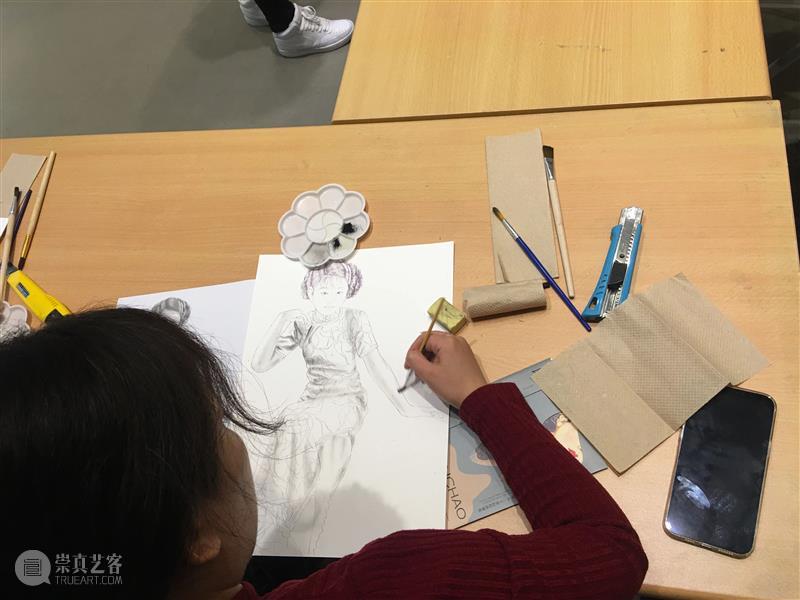 震旦博物馆【民•潮】特展活动报名 | 【绘画课】月份牌擦笔水彩画法课程  浦江畔文化宝盒 课程 水彩 画法 月份 活动 震旦博物馆 杭穉英 原作 月份牌分解图 孙尧 崇真艺客