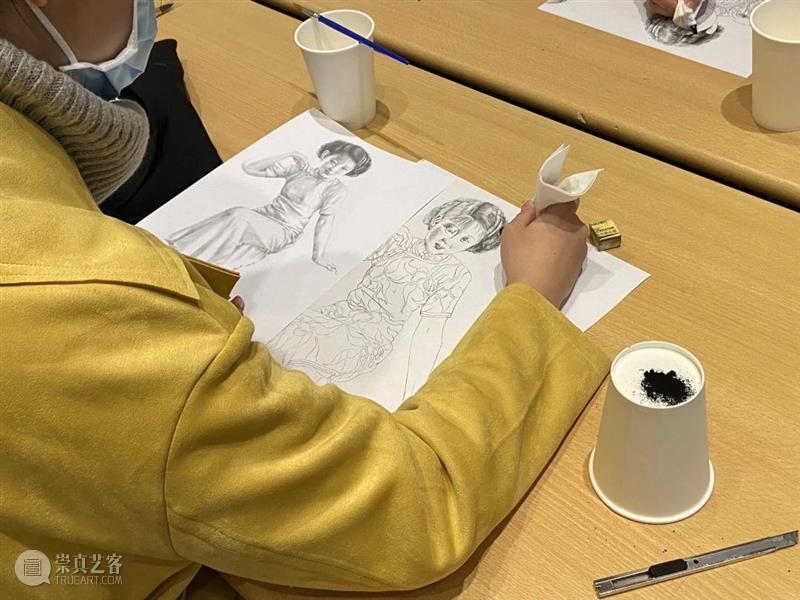 震旦博物馆【民•潮】特展活动报名 | 【绘画课】月份牌擦笔水彩画法课程  浦江畔文化宝盒 课程 水彩 画法 月份 活动 震旦博物馆 杭穉英 原作 月份牌分解图 孙尧 崇真艺客