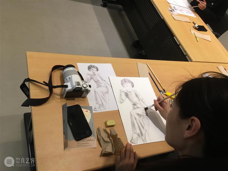 震旦博物馆【民•潮】特展活动报名 | 【绘画课】月份牌擦笔水彩画法课程  浦江畔文化宝盒 课程 水彩 画法 月份 活动 震旦博物馆 杭穉英 原作 月份牌分解图 孙尧 崇真艺客