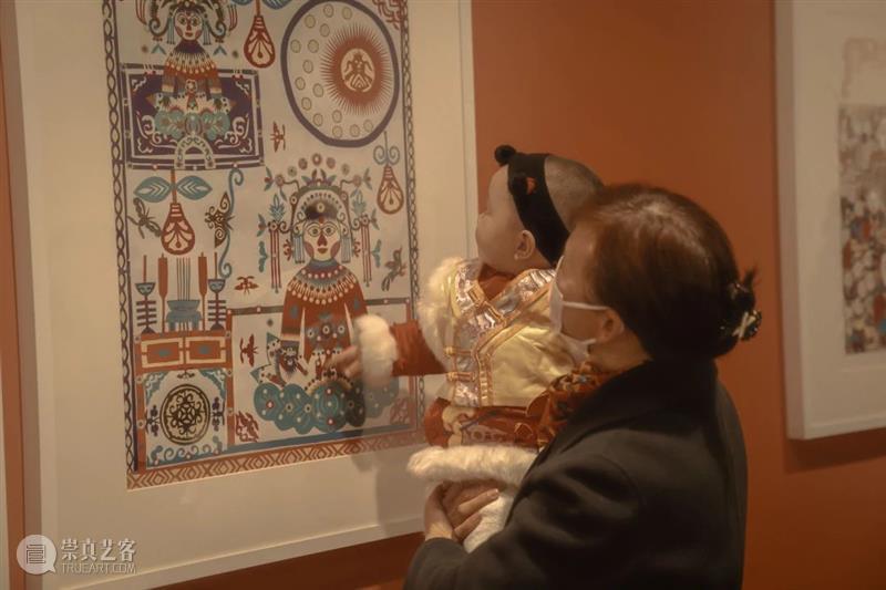 活动回顾|中国年文化与设计展里的汉服秀  浙江美术馆 中国 活动 文化 汉服秀 金牛纳福上元安康寒风 细雨 气温 浙江美术馆 汉服 妹妹 崇真艺客