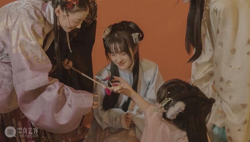活动回顾|中国年文化与设计展里的汉服秀  浙江美术馆 中国 活动 文化 汉服秀 金牛纳福上元安康寒风 细雨 气温 浙江美术馆 汉服 妹妹 崇真艺客